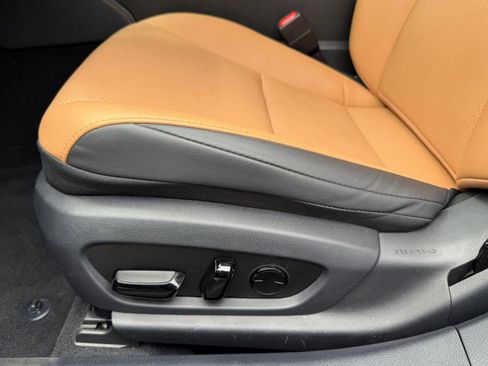 Certified 2025 Lexus ES 300h F Sport w/ Accessory Package (Z2) FWD image 15
