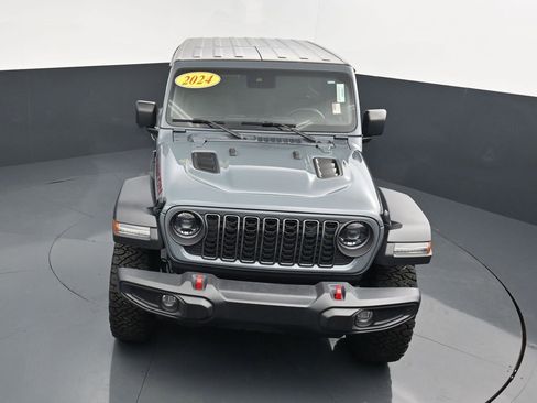 Used 2024 Jeep Wrangler Unlimited Rubicon AWD/4WD image 25