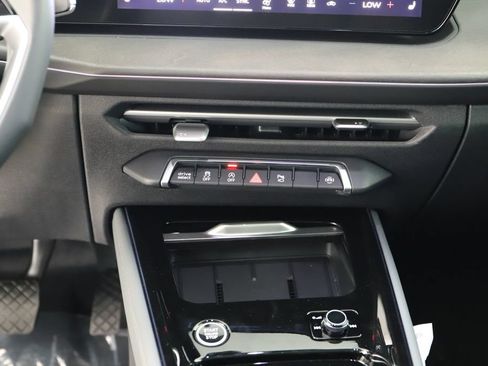 New 2026 Audi Q3 quattro 2.0T AWD/4WD image 20