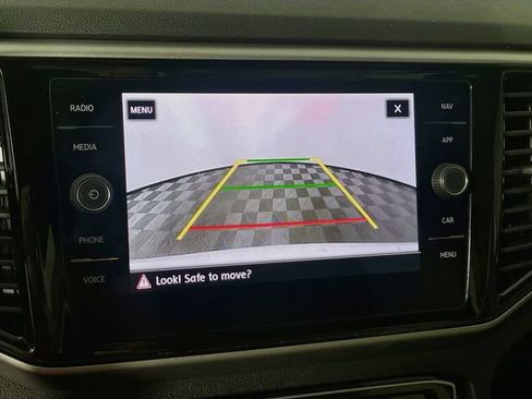 Used 2020 Volkswagen Atlas Cross Sport SEL R-Line FWD image 15