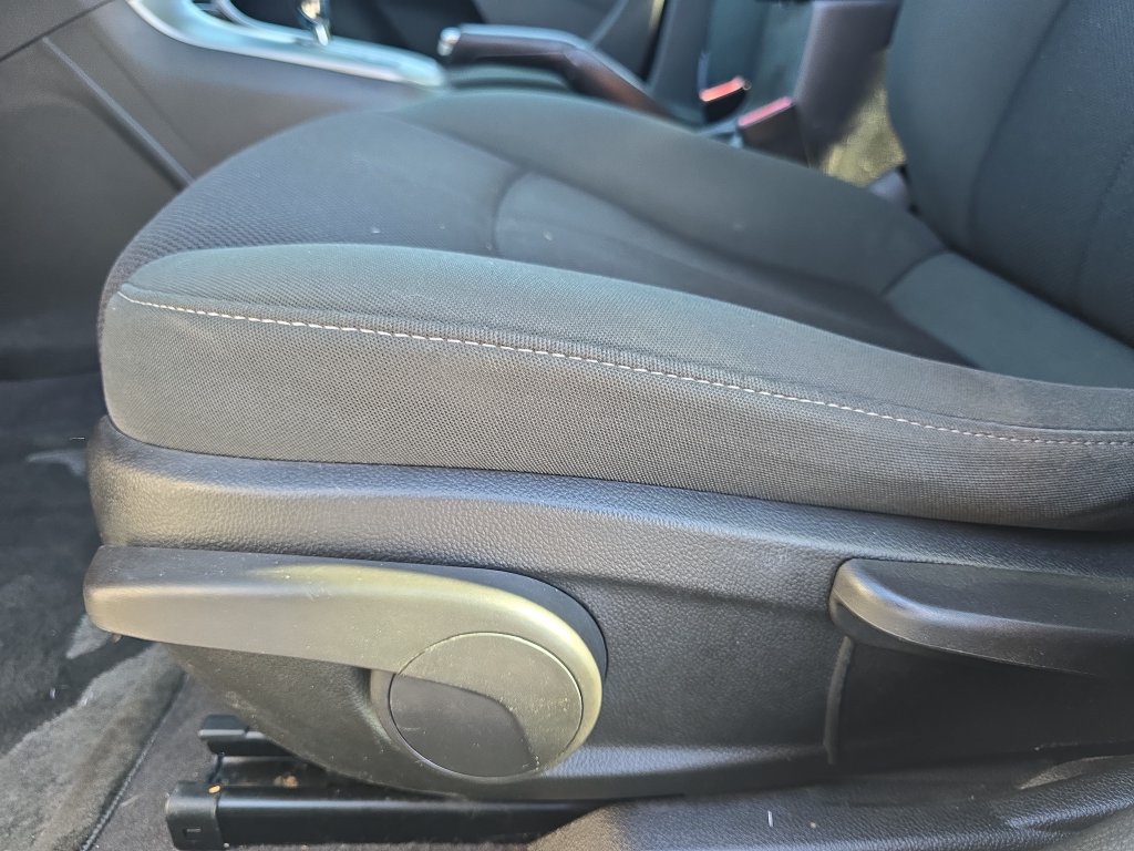 Used 2011 Chevrolet Cruze Eco FWD image 29