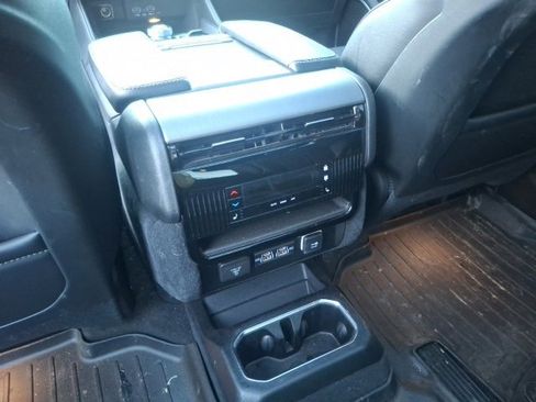 Used 2024 Jeep Wagoneer Series II w/ Convenience Group I image 9