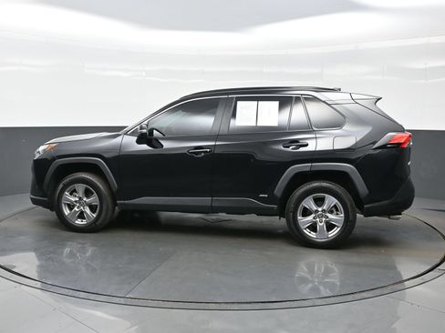 Used 2025 Toyota RAV4 XLE w/ Convenience Package AWD/4WD image 3