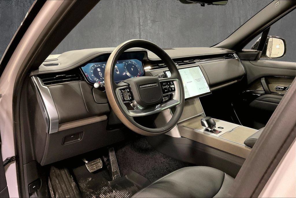 New 2026 Land Rover Range Rover SV AWD/4WD image 7