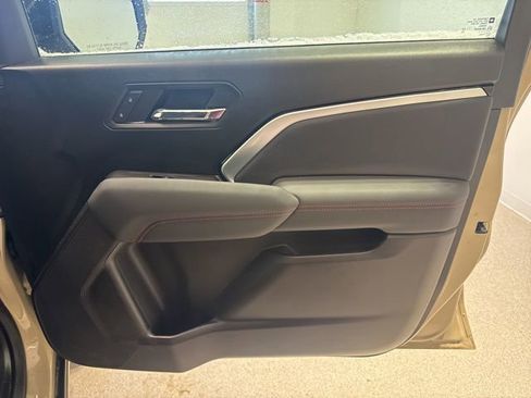 Certified 2023 Chevrolet Colorado Z71 w/ Z71 Convenience Package 2 image 12