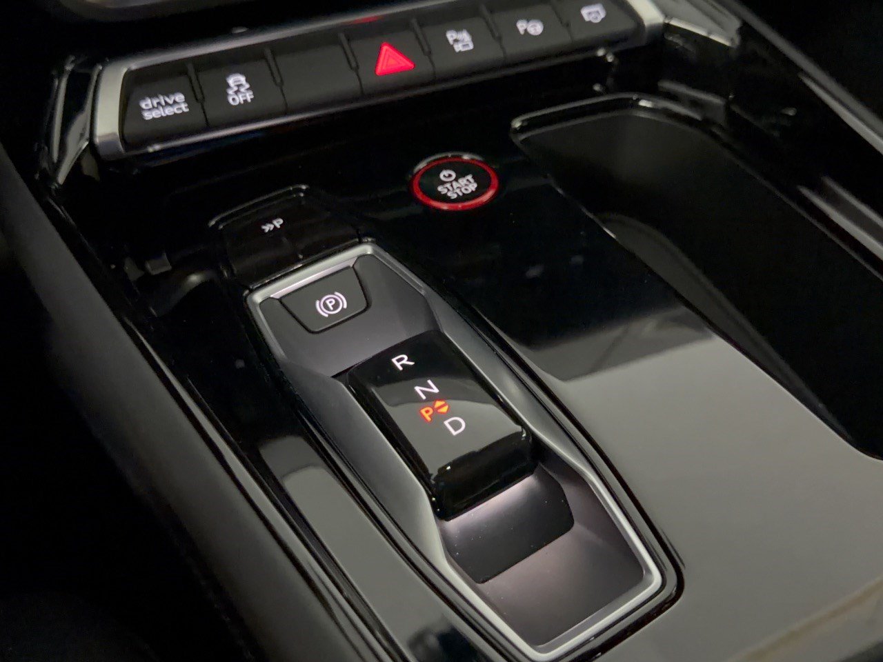 Certified 2023 Audi RS e-tron GT w/ Carbon Performance Package AWD/4WD image 21