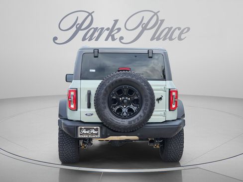 Used 2023 Ford Bronco Badlands AWD/4WD image 4