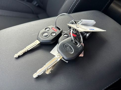 Used 2025 Subaru Outback Premium w/ Popular Package #1A image 39