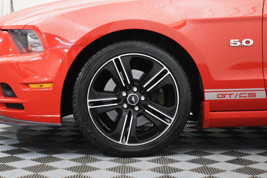 Used 2014 Ford Mustang GT Premium w/ Equipment Group 402A RWD image 7