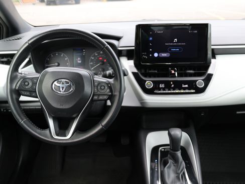 Certified 2025 Toyota Corolla SE FWD image 23