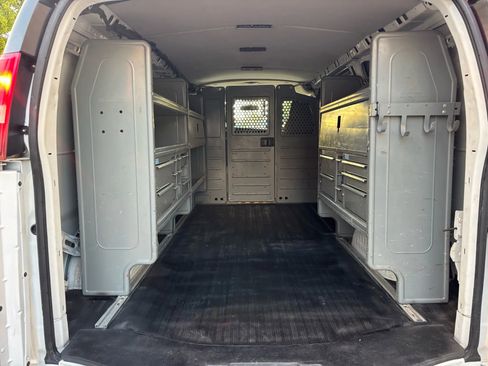 Used 2020 Chevrolet Express 2500 w/ Safety Package image 11