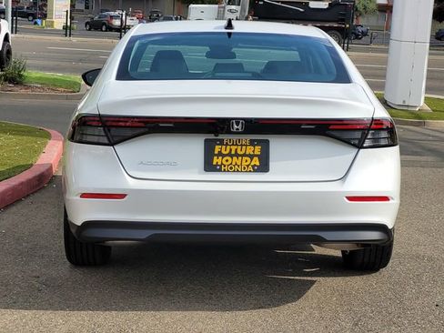New 2025 Honda Accord SE image 6