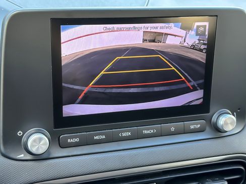 Used 2022 Hyundai Kona SEL w/ Convenience Package image 18