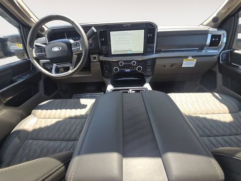 Certified 2025 Ford F350 Platinum w/ Platinum Plus Package AWD/4WD image 10