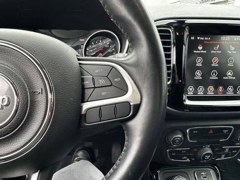 Used 2020 Jeep Compass Limited image 27