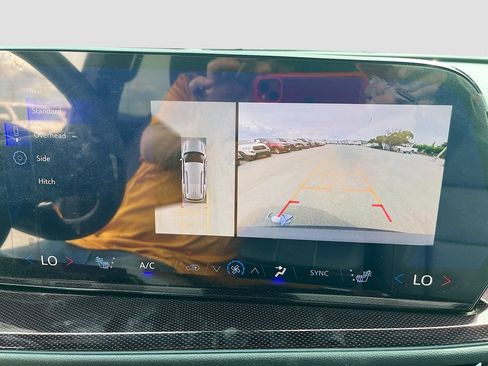 Used 2025 Chevrolet Traverse Z71 w/ Driver Confidence Package AWD/4WD image 14