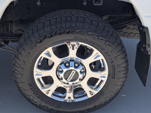Certified 2021 Ford F250 Lariat w/ Chrome Package AWD/4WD image 7