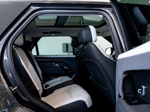 Used 2024 Land Rover Range Rover Sport Dynamic SE image 14