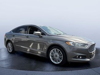 Used 2014 Ford Fusion SE w/ Equipment Group 502A FWD video 1