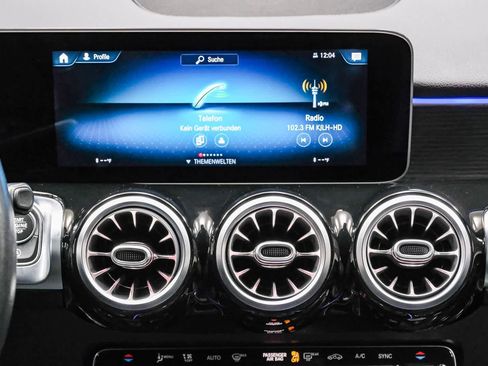 Certified 2020 Mercedes-Benz GLB 250 image 17