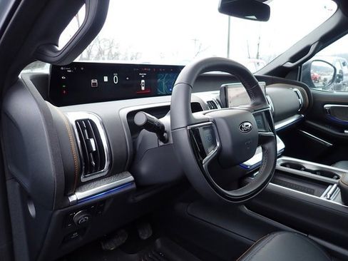 Used 2025 Ford Expedition Tremor image 16