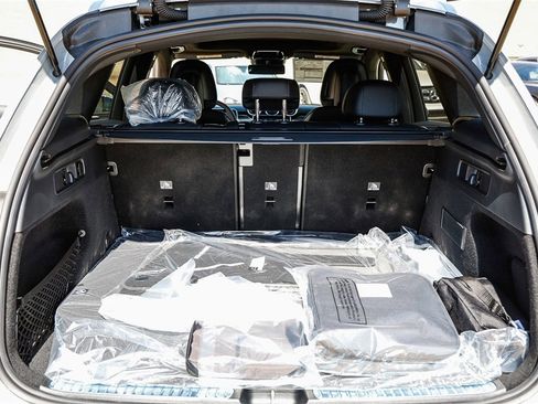 New 2025 Mercedes-Benz GLC 350e 4MATIC image 26