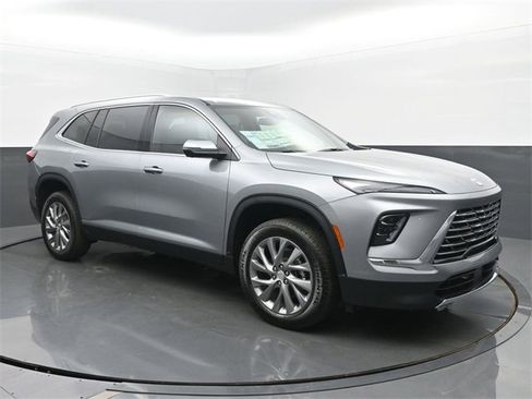 New 2026 Buick Enclave Preferred w/ LPO, Floor Liner Package image 7