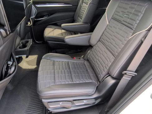 Used 2025 Cadillac Escalade Sport Platinum AWD/4WD image 20