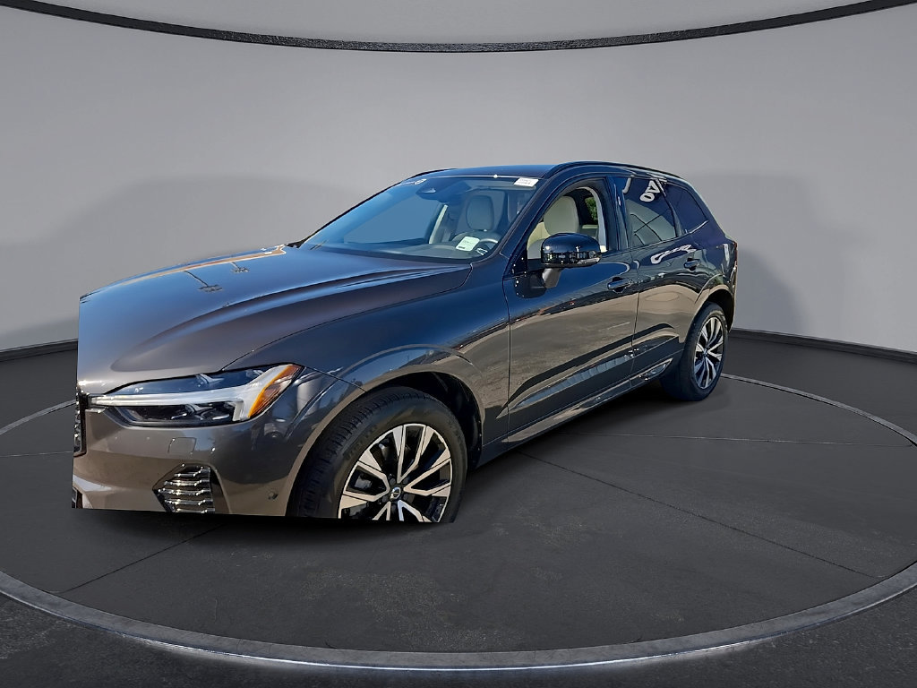 Certified 2024 Volvo XC60 B5 Plus w/ Protection Package Premier AWD/4WD image 3