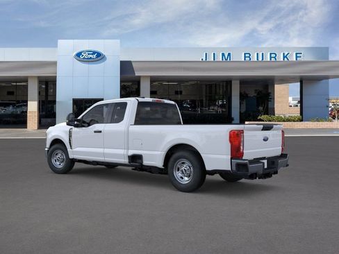 New 2026 Ford F250 XL w/ XL Chrome Package image 4