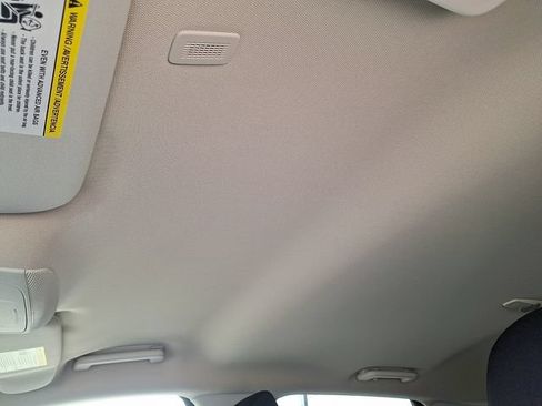 Used 2020 Ford Edge SE AWD/4WD image 21