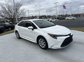 Used 2022 Toyota Corolla LE video 2