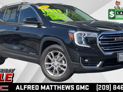 Used 2023 GMC Terrain SLT