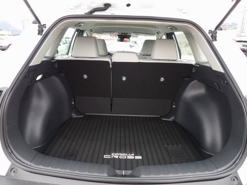 New 2026 Toyota Corolla Cross L image 6