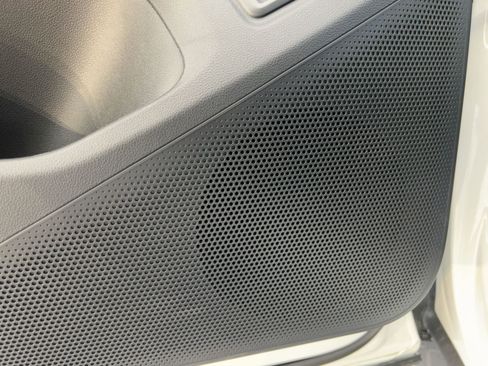 New 2026 Volkswagen Tiguan SE R-Line image 23