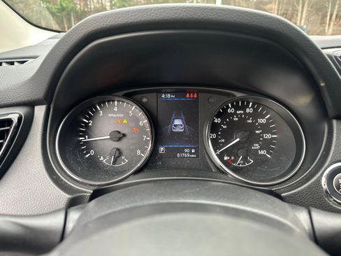 Used 2020 Nissan Rogue Sport SV image 26