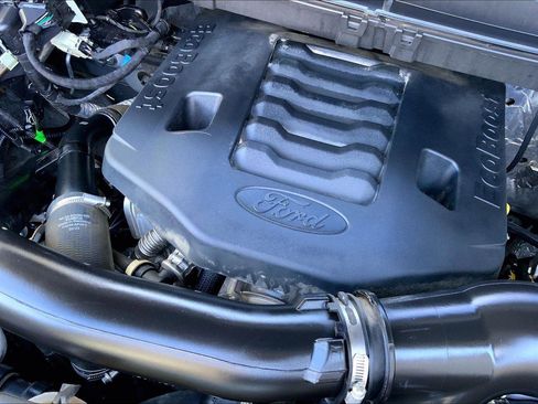 Used 2023 Ford F150 XLT image 32