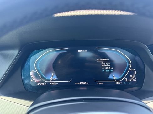 Used 2022 BMW X5 xDrive45e w/ M Sport Package image 18