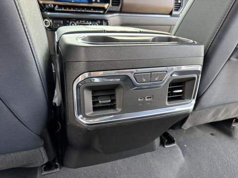 Used 2024 Chevrolet Silverado 1500 High Country w/ Technology Package AWD/4WD image 37