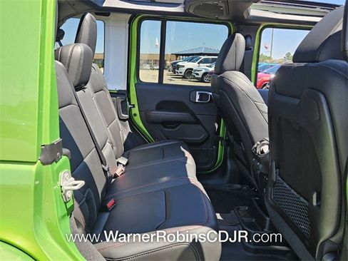 New 2025 Jeep Wrangler Unlimited Rubicon image 14