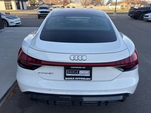 Used 2022 Audi e-tron GT Premium Plus image 7