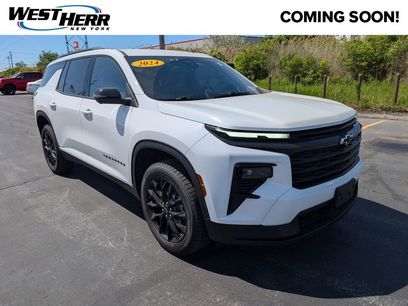 Used 2024 Chevrolet Traverse LT w/ Midnight/Sport Edition