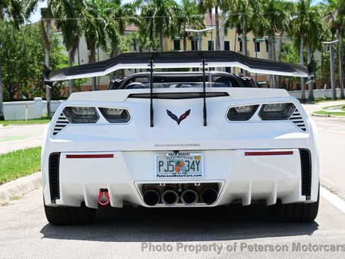 Used 2016 Chevrolet Corvette Z06 w/ 3LZ Preferred Equipment Group RWD image 15