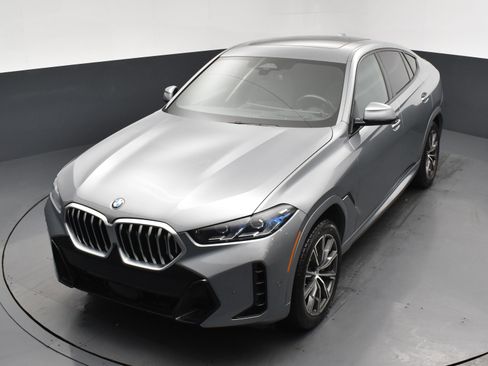 Used 2025 BMW X6 xDrive40i AWD/4WD image 18
