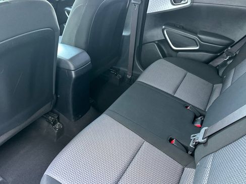 Used 2024 Kia Soul LX w/ Option Group 015 image 12