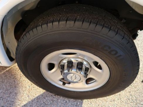 Used 2018 Chevrolet Express 3500 LT w/ LT Preferred Equipment Group image 15