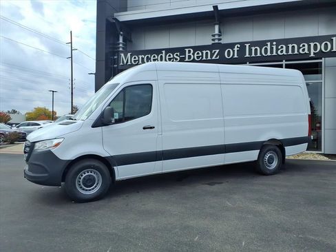 New 2026 Mercedes-Benz Sprinter 2500 image 2