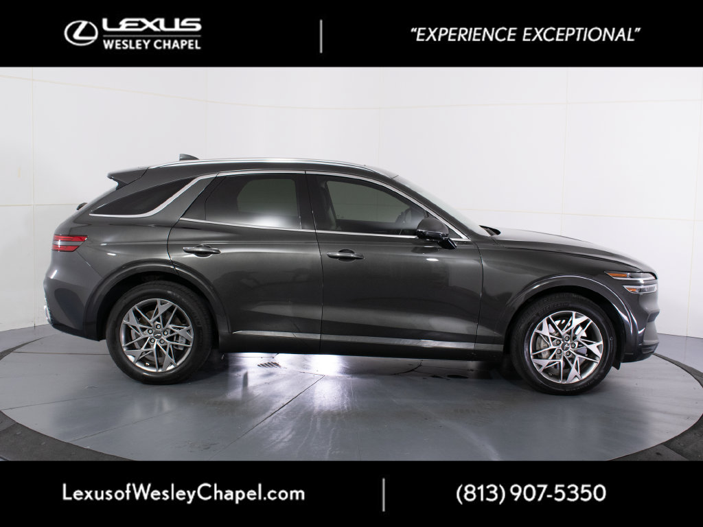 Used 2023 Genesis GV70 2.5T w/ Select Package AWD/4WD image 2