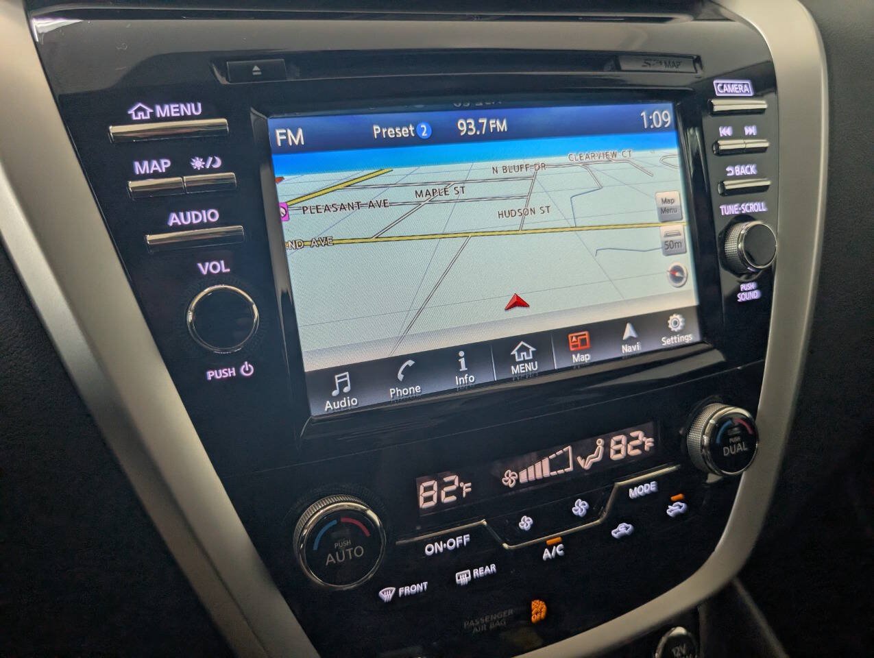 Used 2016 Nissan Murano SL AWD/4WD image 13
