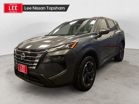 Used 2026 Nissan Rogue SV image 1